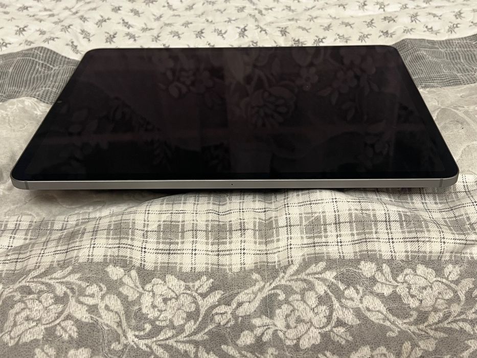 Apple iPad Pro M2 12,9” LTE | 256 GB | 2022 A2437 | Stan Idealny