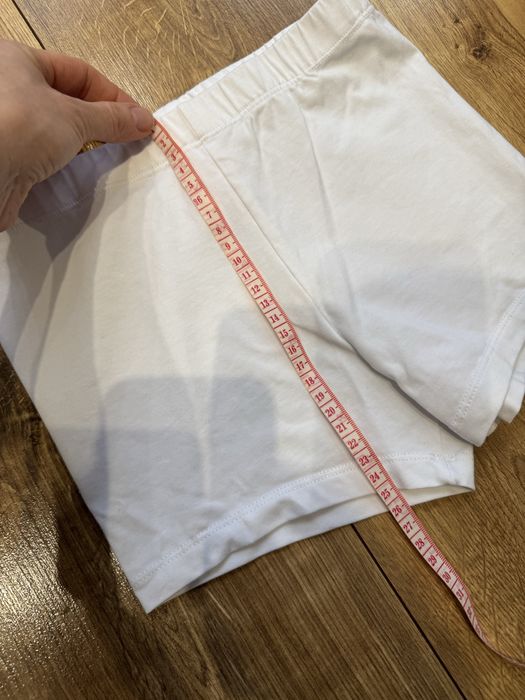 Спідниця з фатину білого кольору