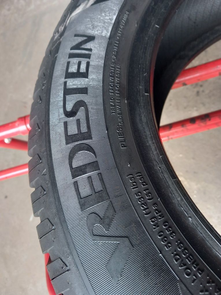 2x opony całoroczne 185/65R15 Vredestein jak nowe 23 rok