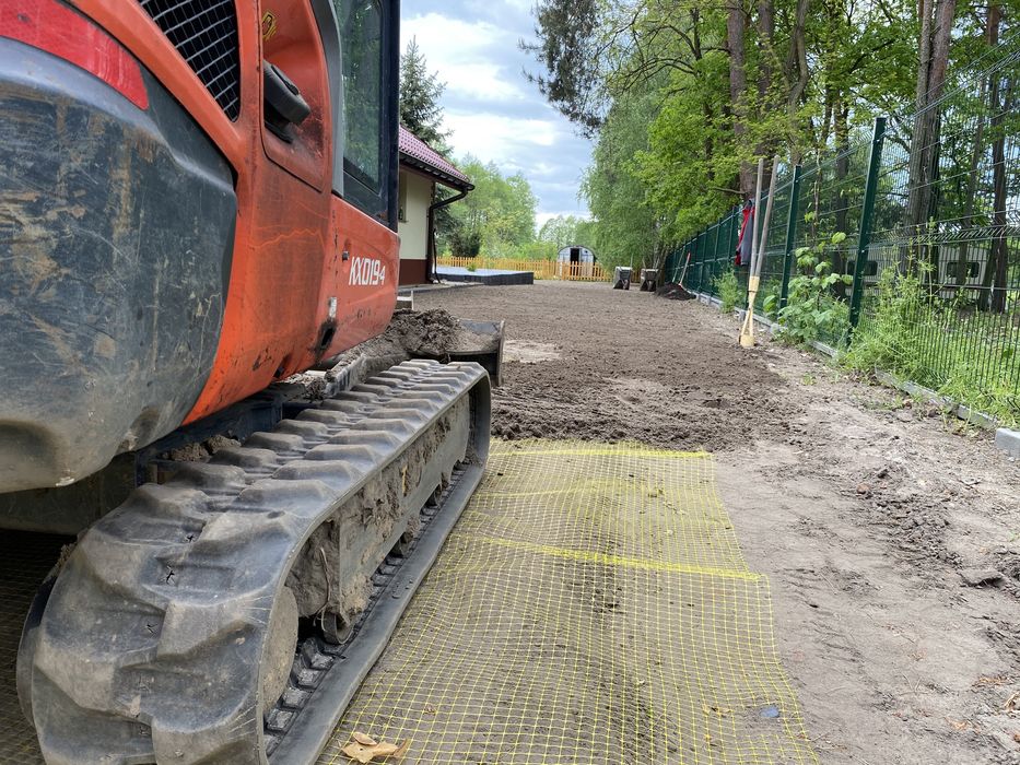Usługi Minikoparką Wywrotką przyłącza Oczyszczalnie Kotytowanie Wykopy