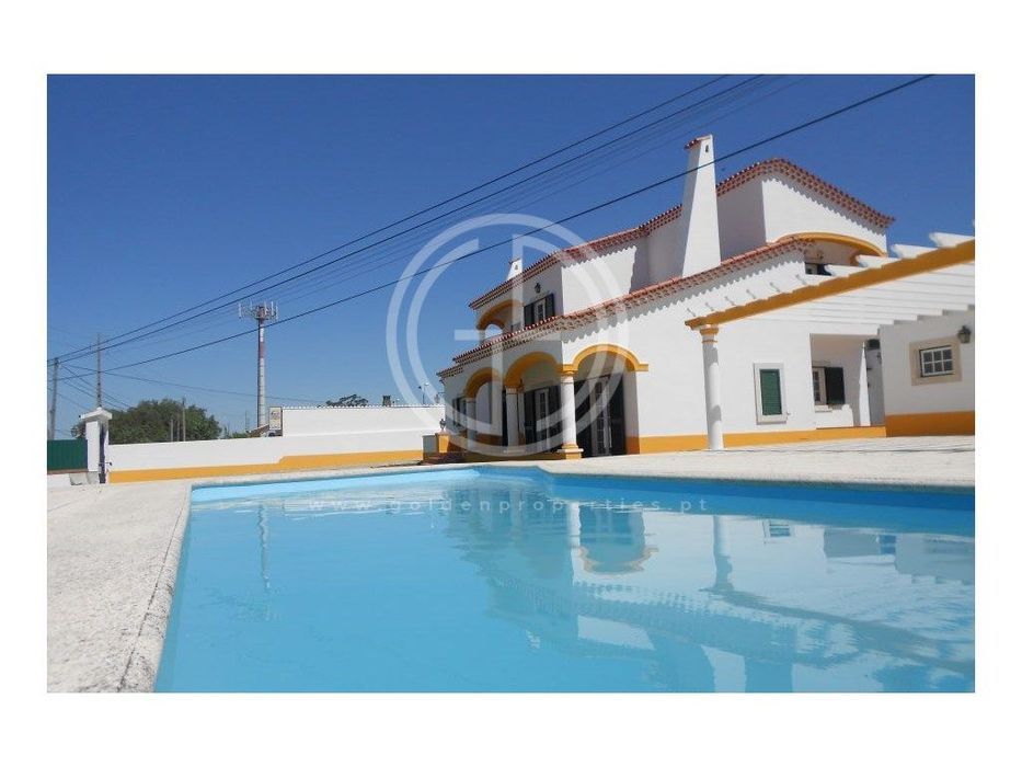 Casa com espaço comercial T9 Venda Palmela