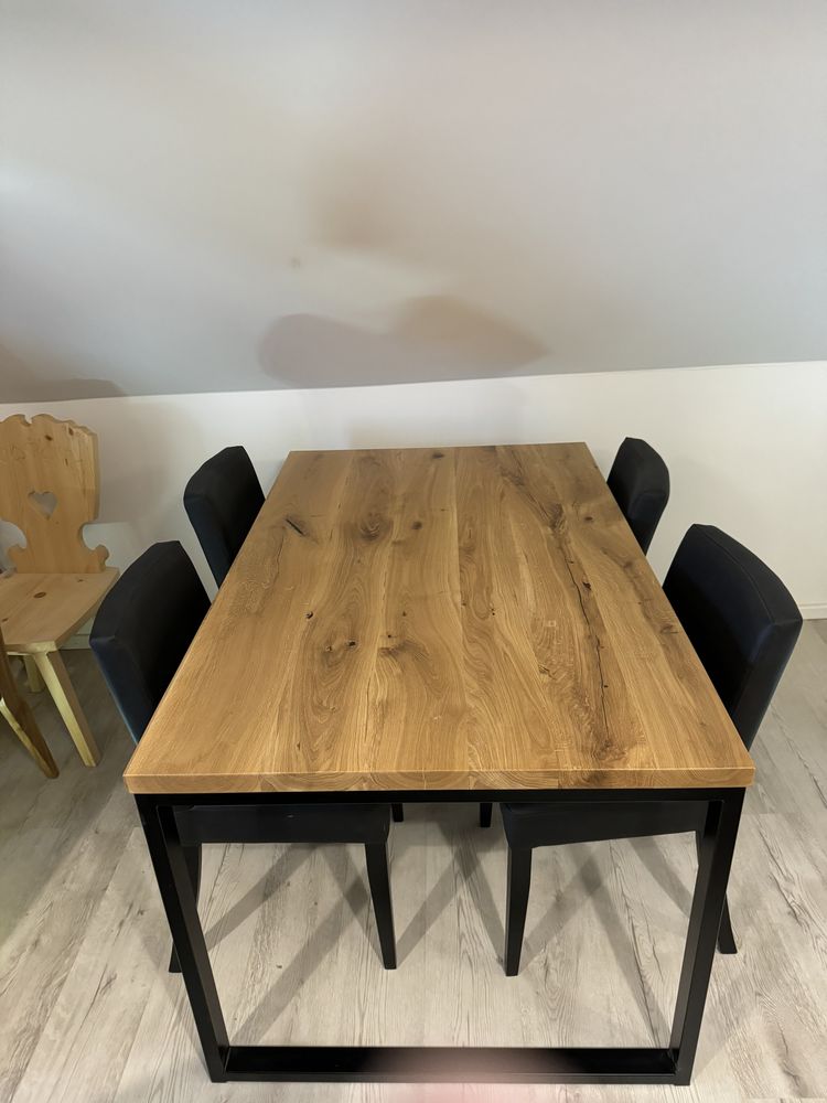Stol drewniany 140x90 plus 4 krzesla,powystawowy,PROMOCJA!!