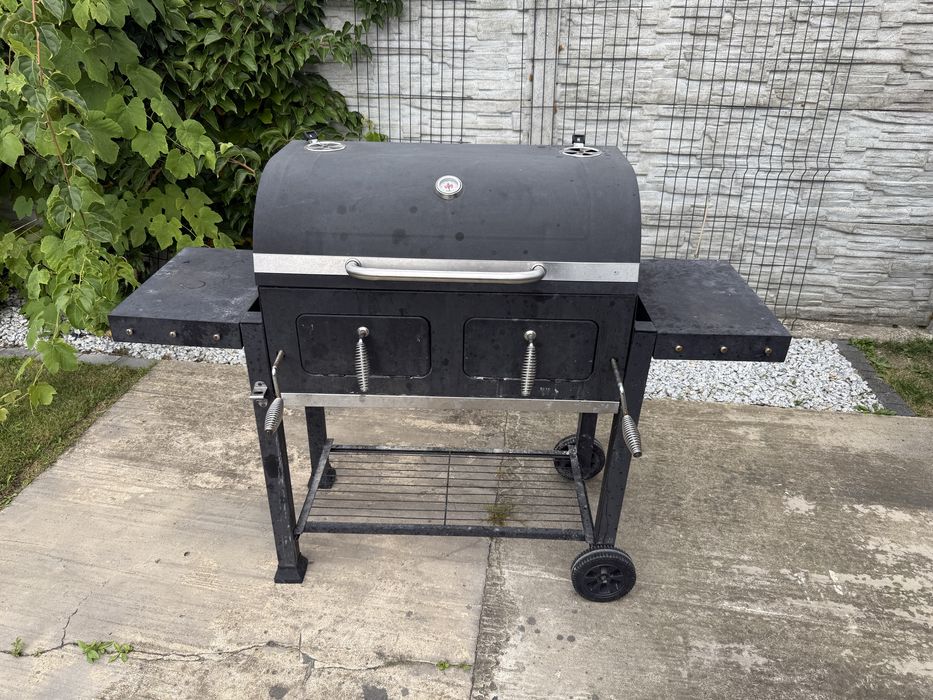 Grill węglowy używany
