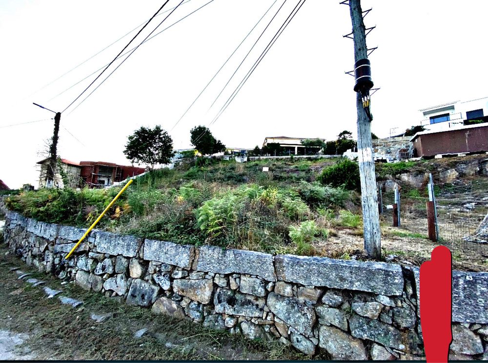 Terreno Urbano em Lamoso Paços de Ferreira ( A 5 minutos da A42 )