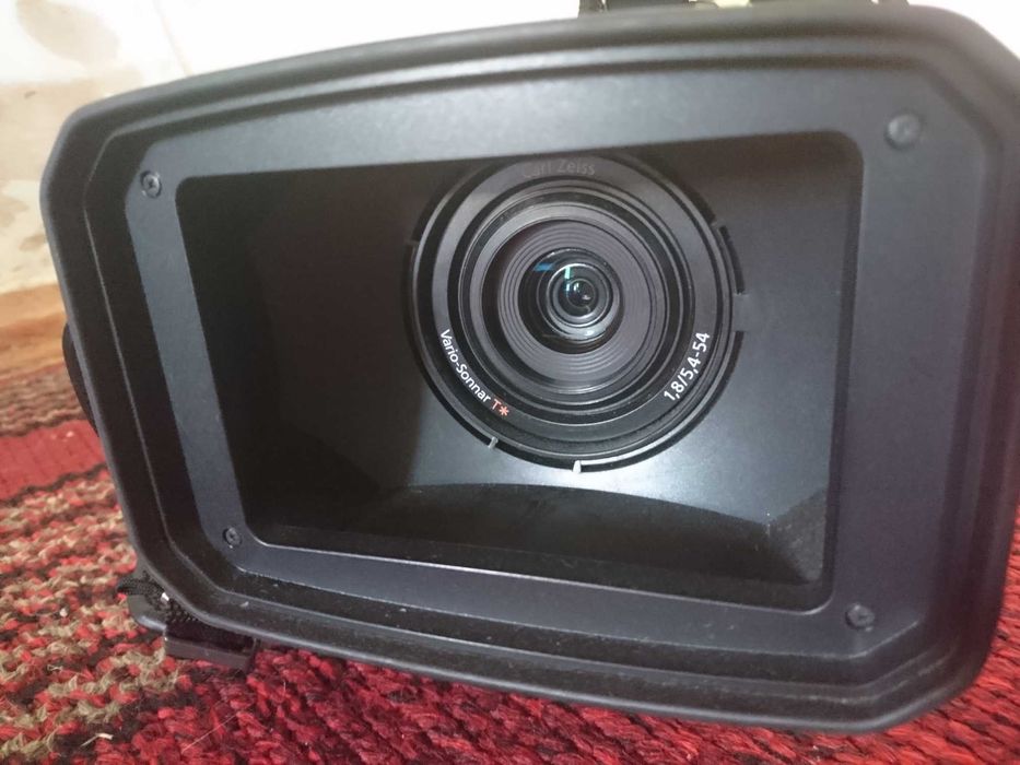 Видеокамера Sony HVR HD 1000