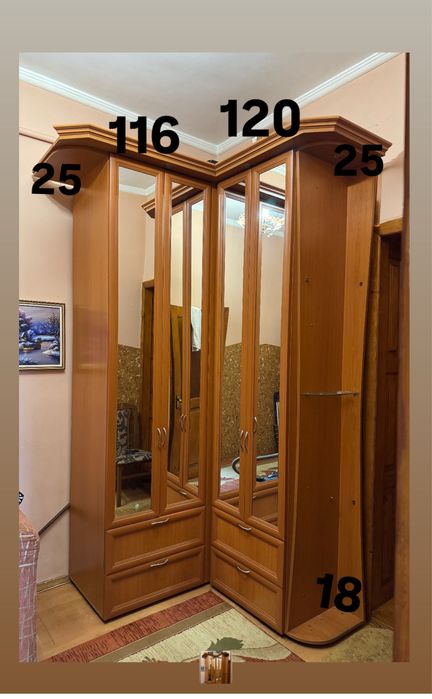 Прихожа Шафа з дзеркалами