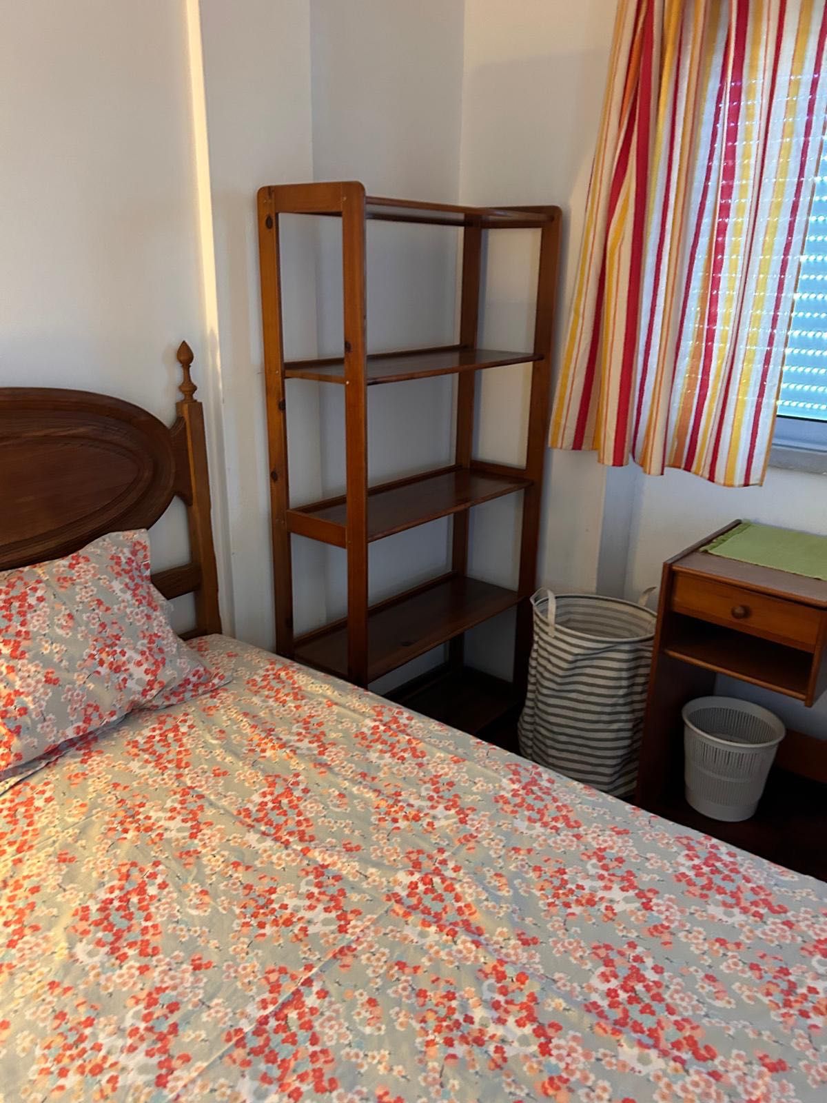 Quarto a estudante bairro dos Capuchos