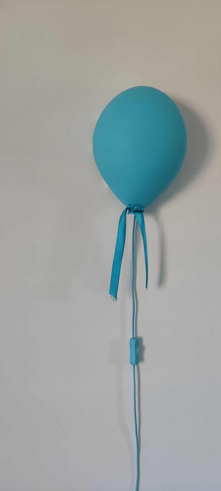 Candeeiro criança balão azul