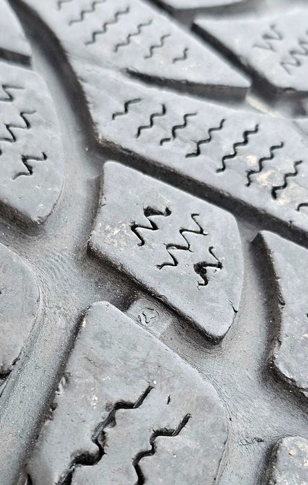 ЗИМОВІ ШИНИ 195/65 R15 б/в Dunlop SP Winter Sport 3D вироб Німеччина