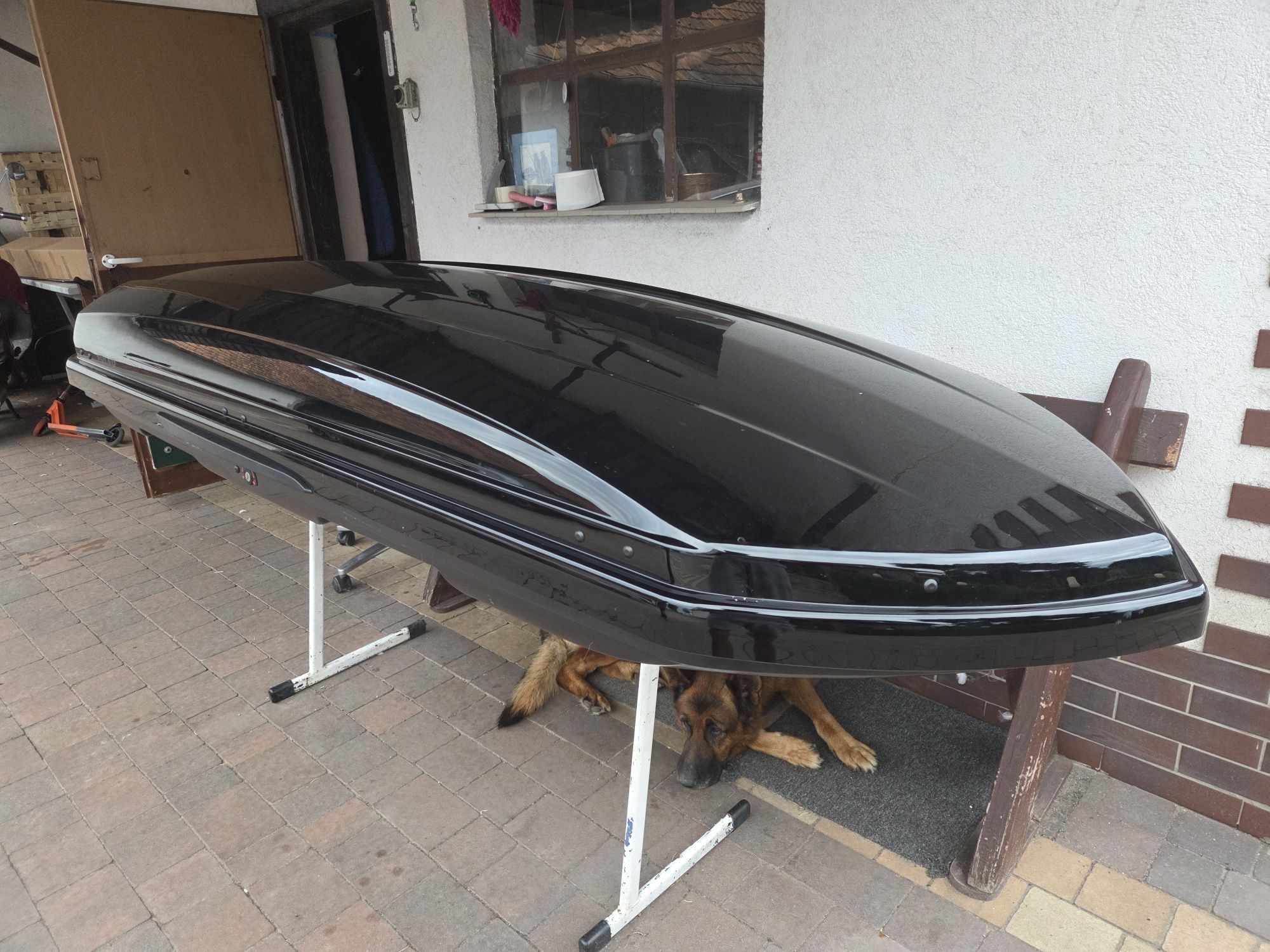 Box dachowy Thule Volvo  Dynamic black glossy 900 czarny połysk