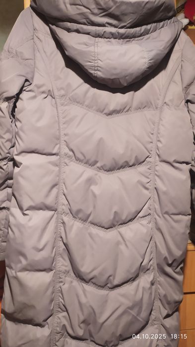 Пуховик жіночий ''Flesh geo''.Розмір-48.