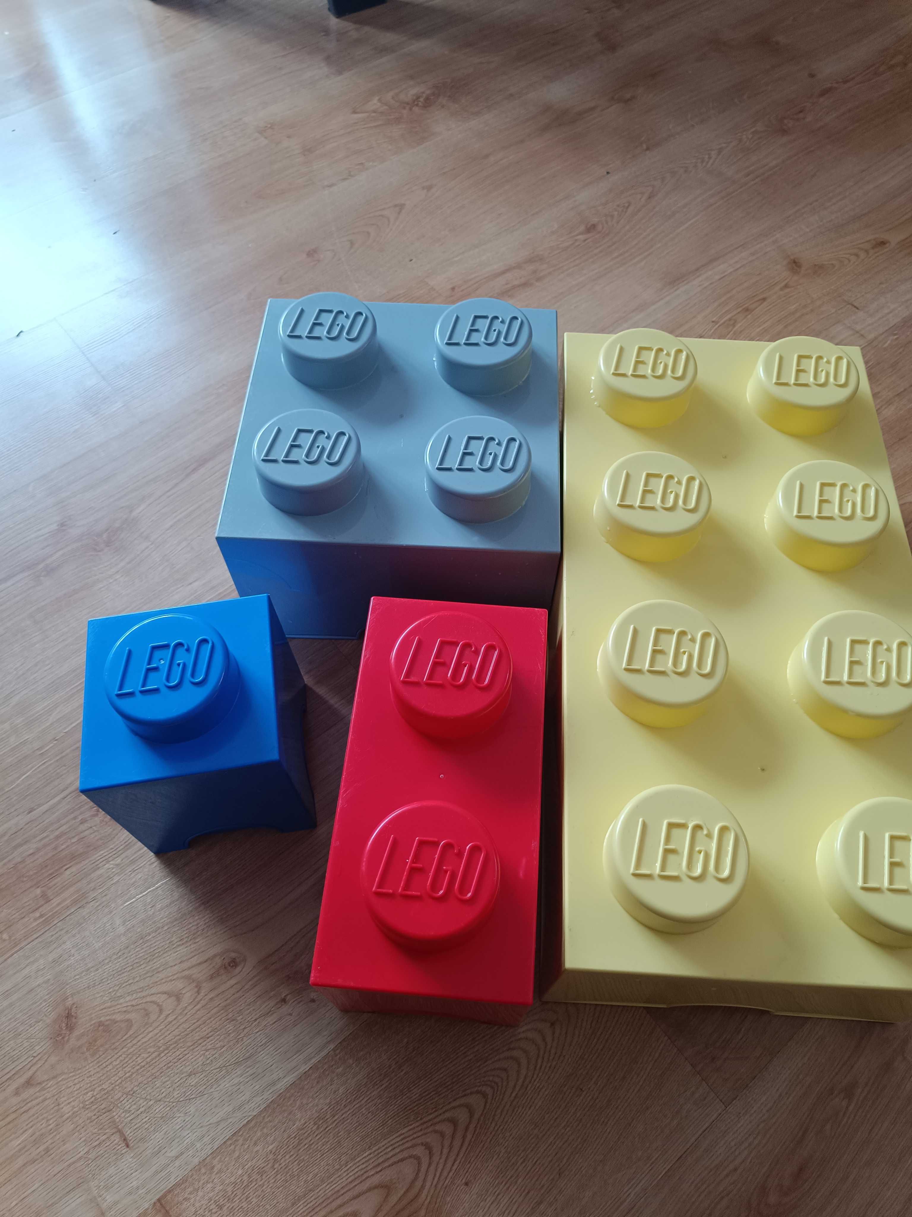 Pojemniki na  klocki LEGO