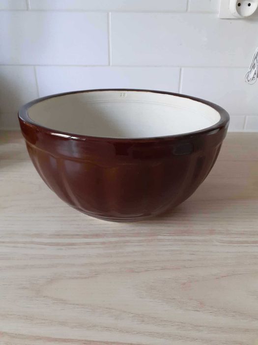 Makutra, NIEUŻYWANA, kamionka/glina