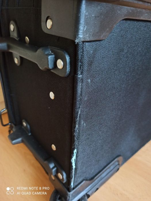 Walizka na dwóch kółkach 56×40×20 cm