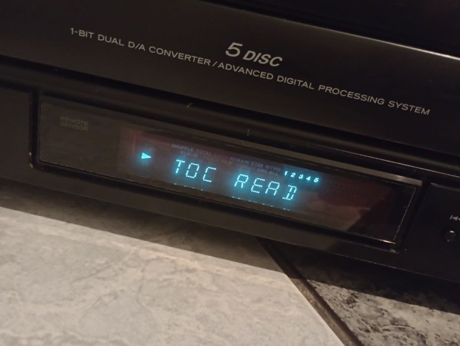 Odtwarzacz MP3 CD teac pd-d2610