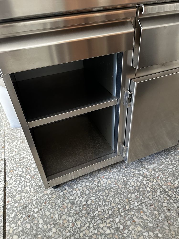 Bancada de inox com tulha
