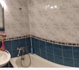 Продаж 1 кім.квартири цегла ремонт меблі р-н Лікарні Шв.допомоги