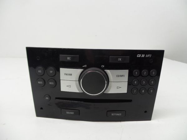 Rádio / auto-rádio OPEL Astra H Caravan (L35)