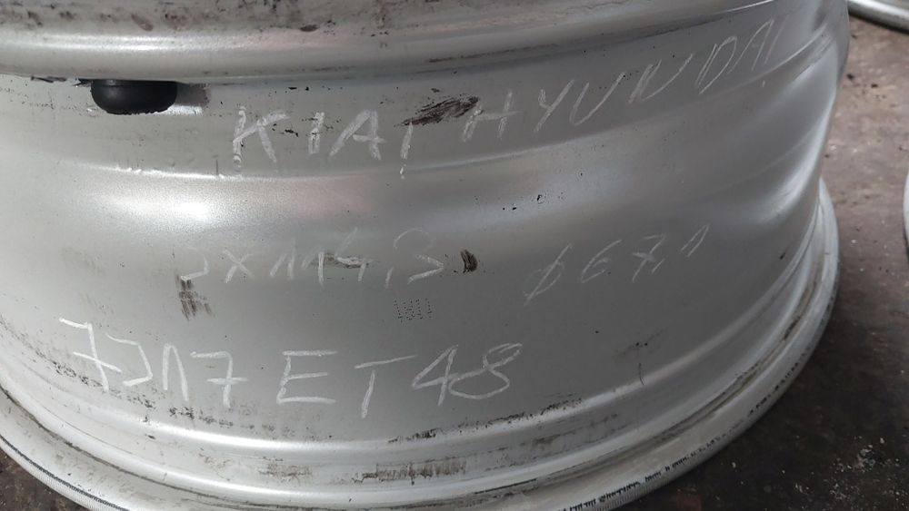 Alufelgi Dezent 5x114,3 7J17 ET48 Kia Hyundai Toyota Renault Nissan