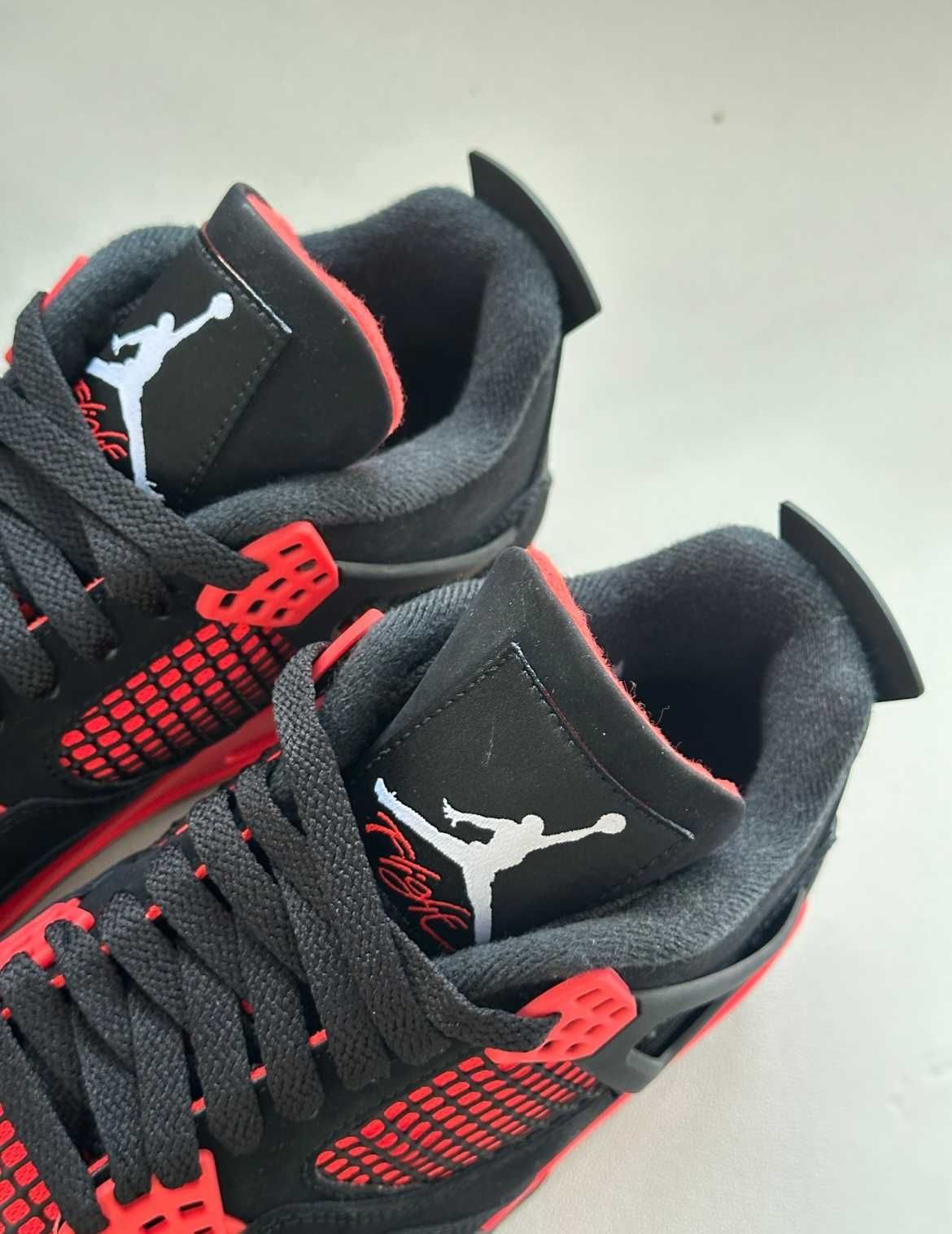 Jordan 4 Retro Red Thunder R.43