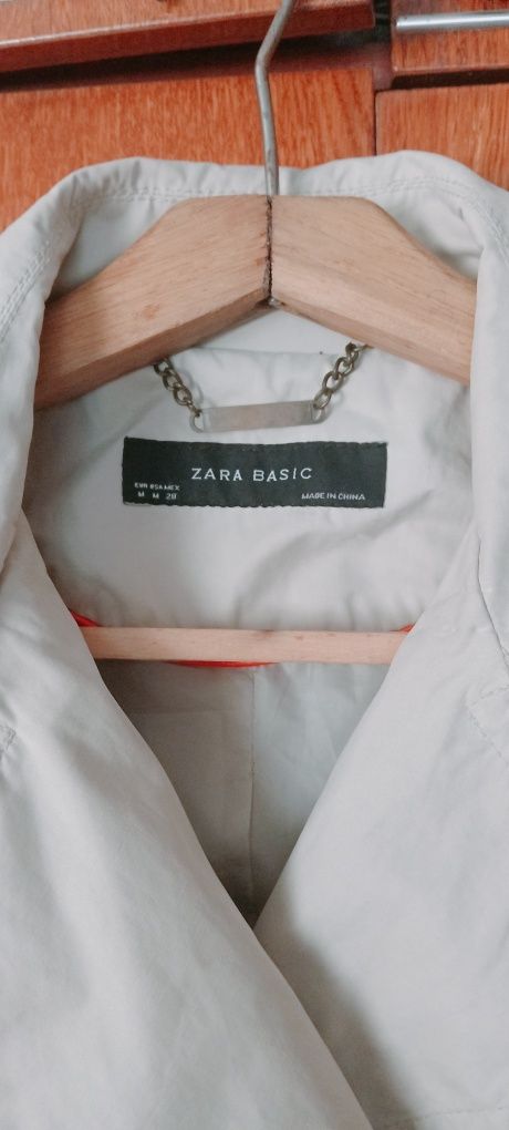 Плащ- тренч ZARA жіночий.