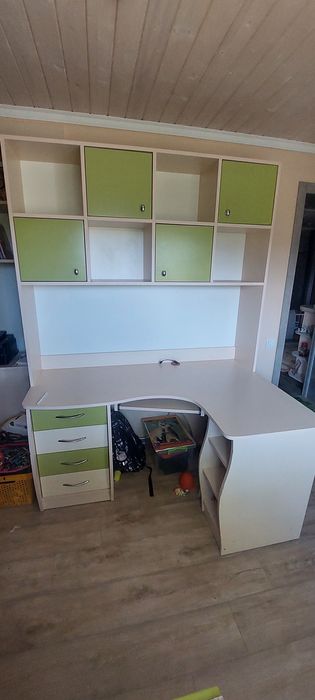 Стіл для навчання кутовий