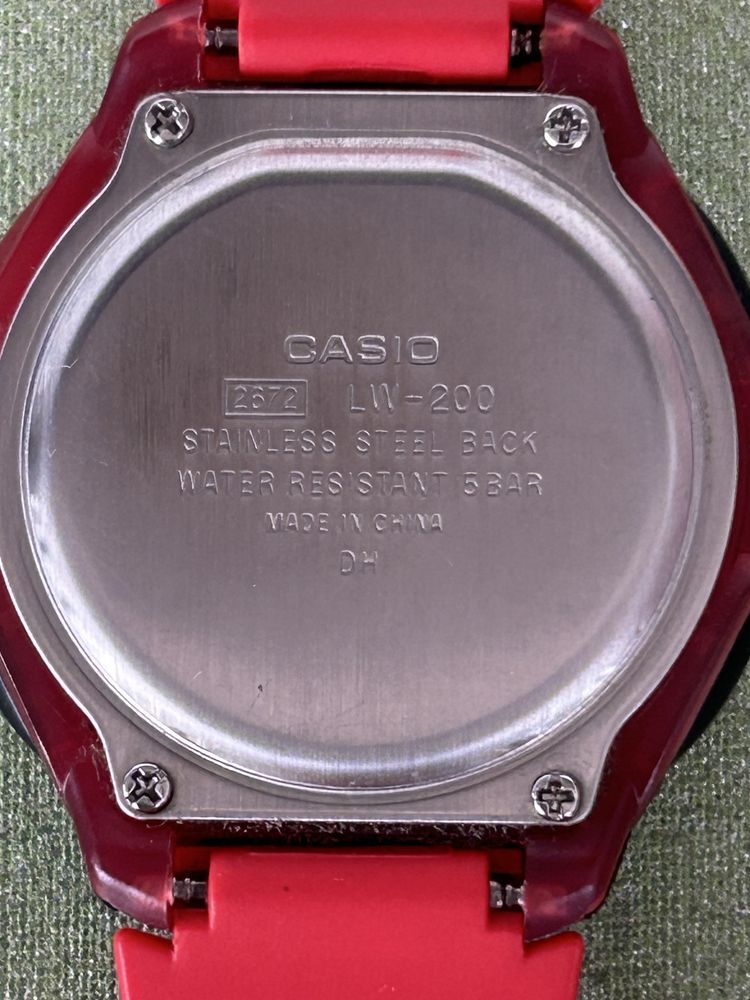 Relógio vermelho Casio