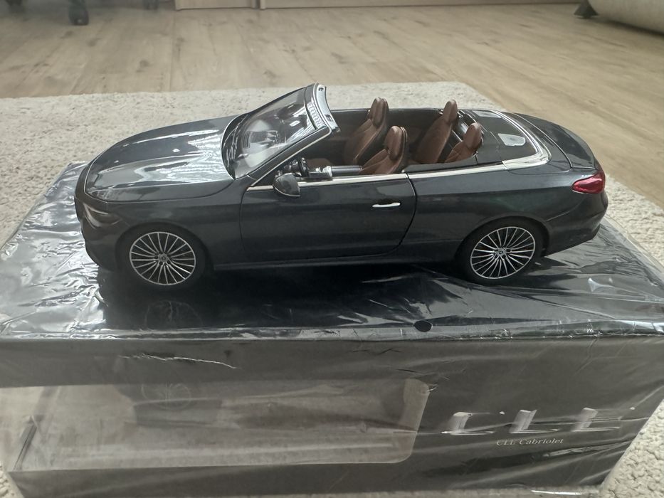 1:18 Mercedes Benz CLE Cabriolet Norev