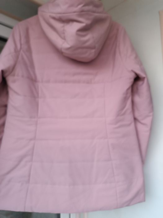 Куртка жіноча осіння.