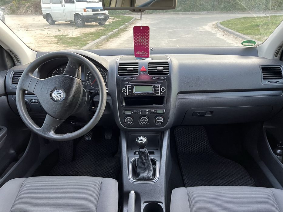 Volkswagen Golf V 1.6 мрі