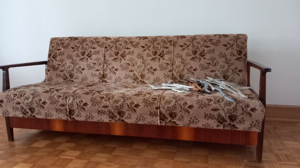 Meble z PRL szafa.komoda.wersalka stan bdb
