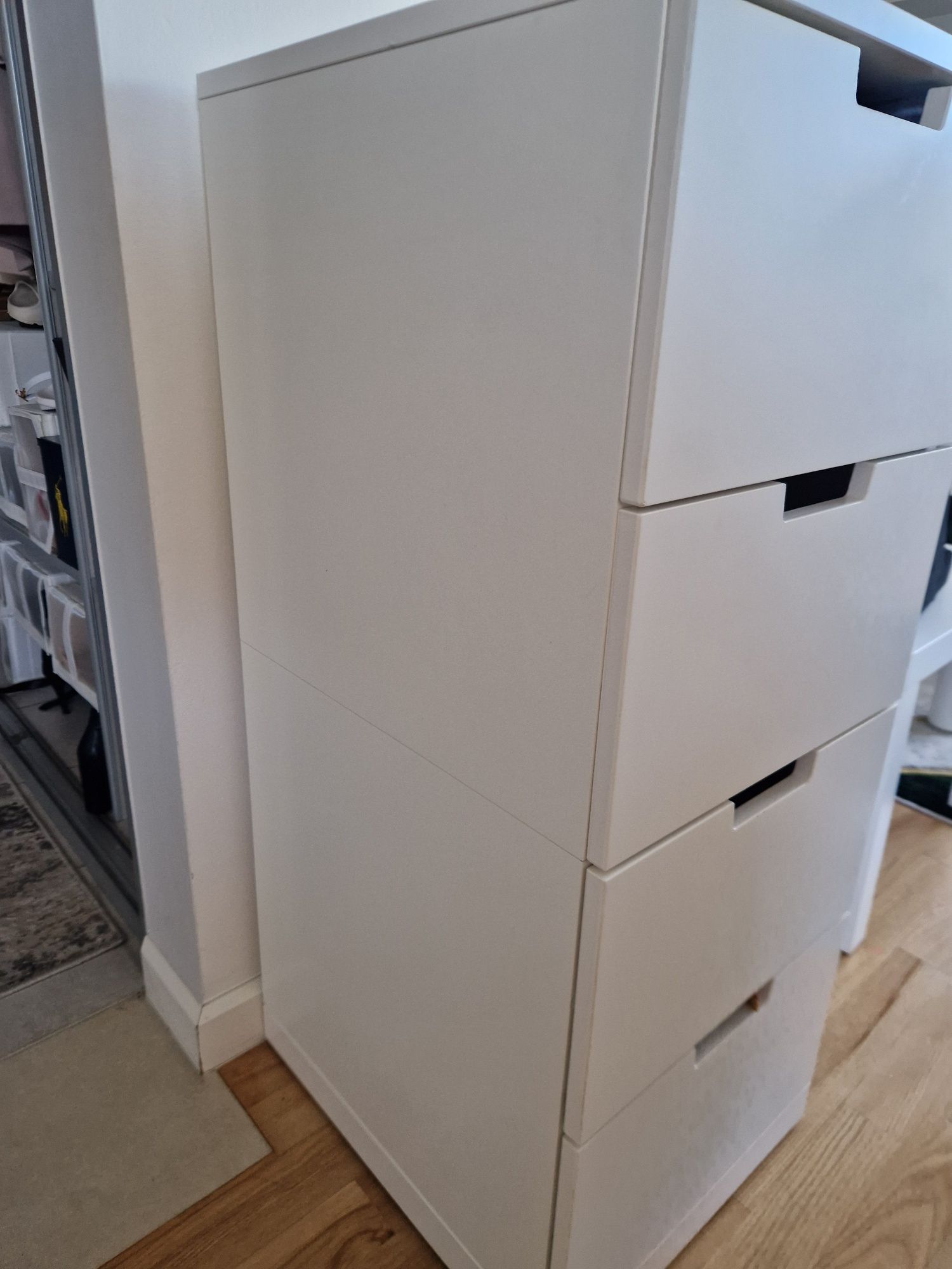 Komoda biała 4 szuflady 40x99 cm
