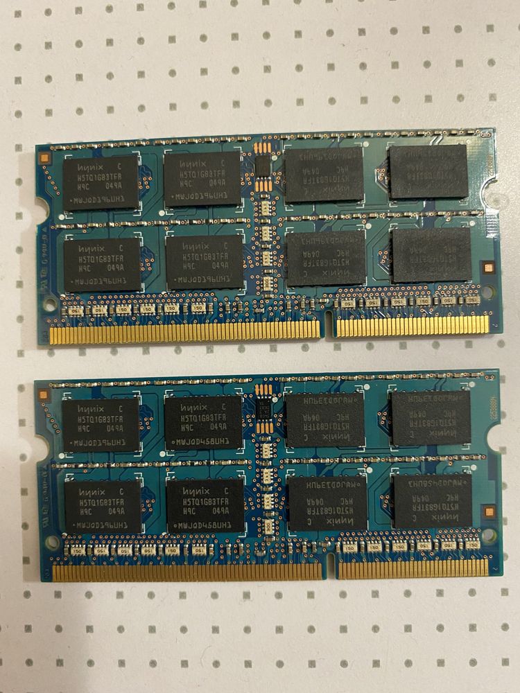 Оперативна пам'ять Hynix для ноутбука 2 Gb 2Rx8 PC3-10600 DDR3