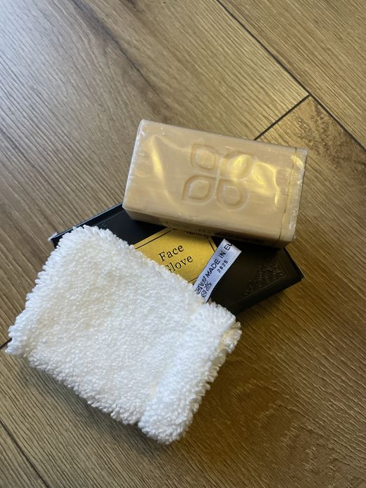 Face glov z mydelkiem