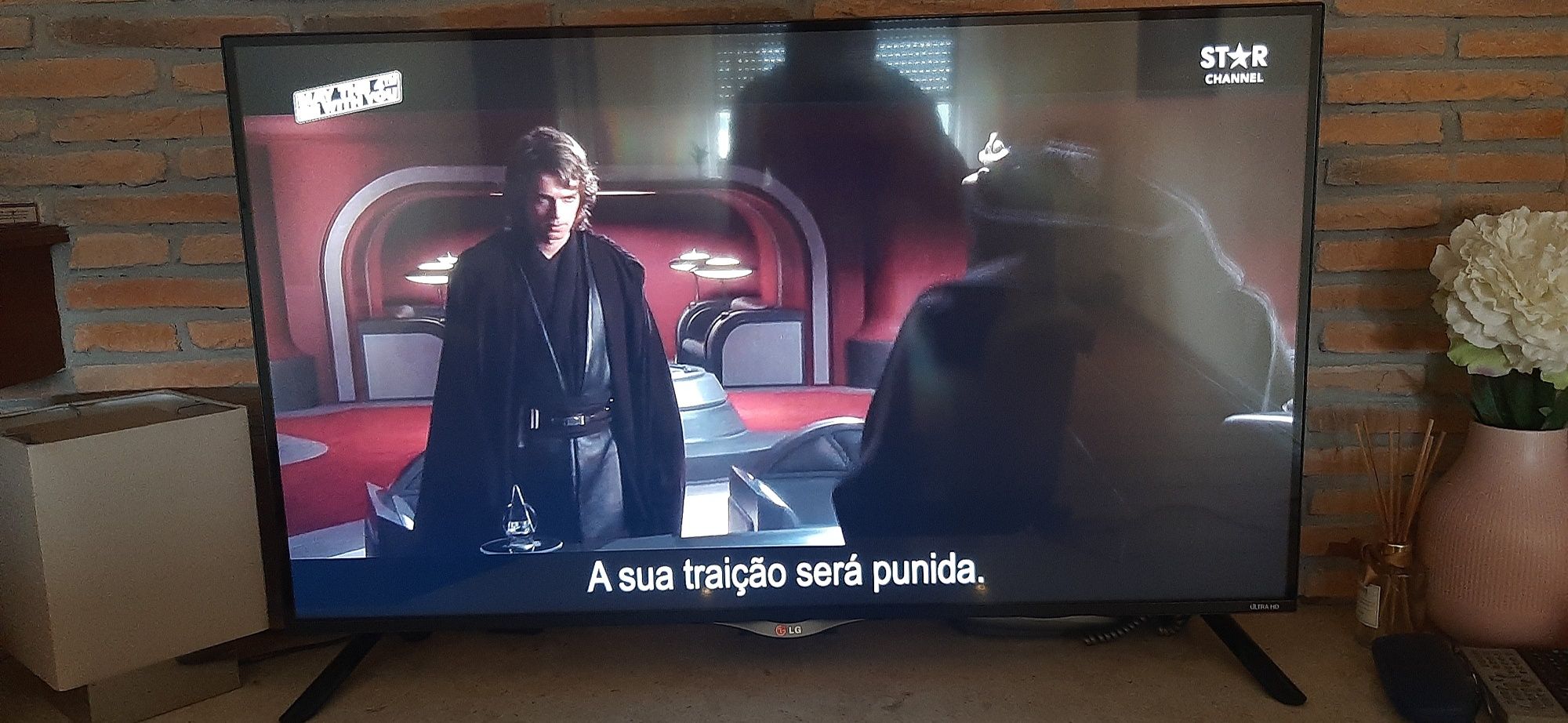 TV LED LG 4K ULTRA HD 42 Polegadas