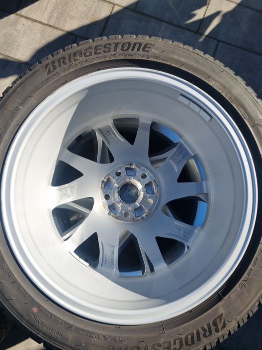 Oryginalne koła Cupra Formentor, Bridgestone Blizzak 245/45R18 2022r