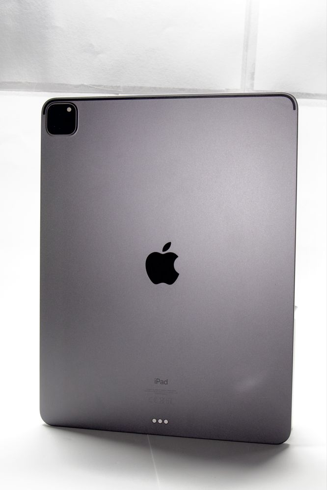 iPad Pro 12.9 5a Geração + Kit Completo