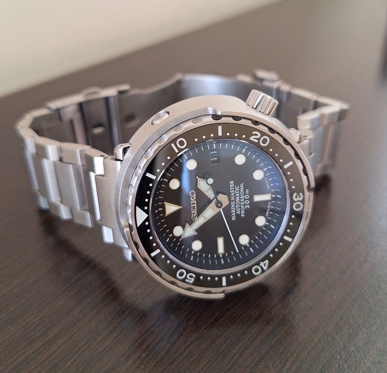 Seiko Tuna mod ze Steeldive