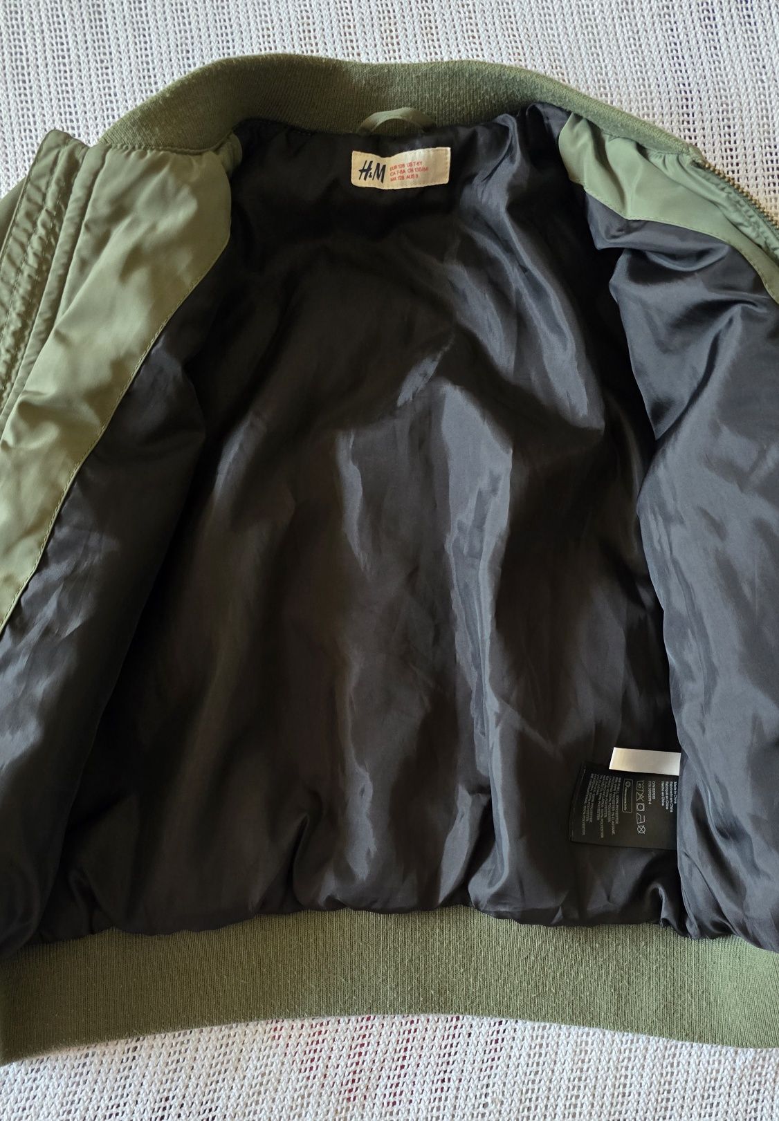 Куртка-бомбер H&M (128 см)