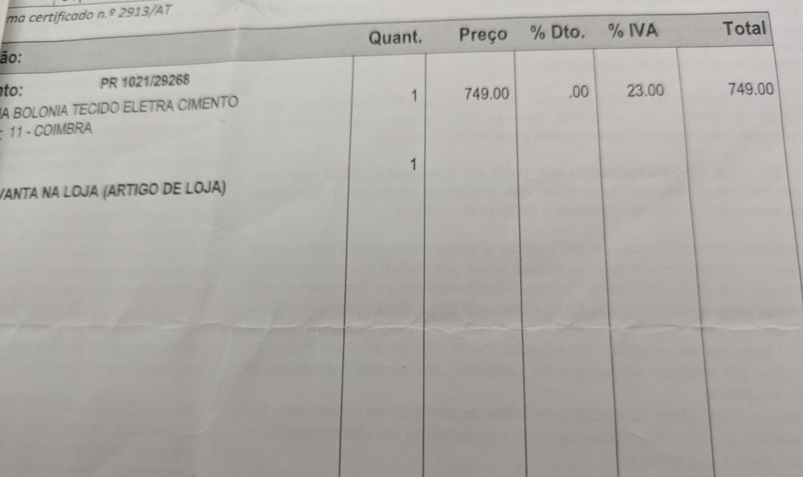 Sofá cama semi novo que não pode ficar cá