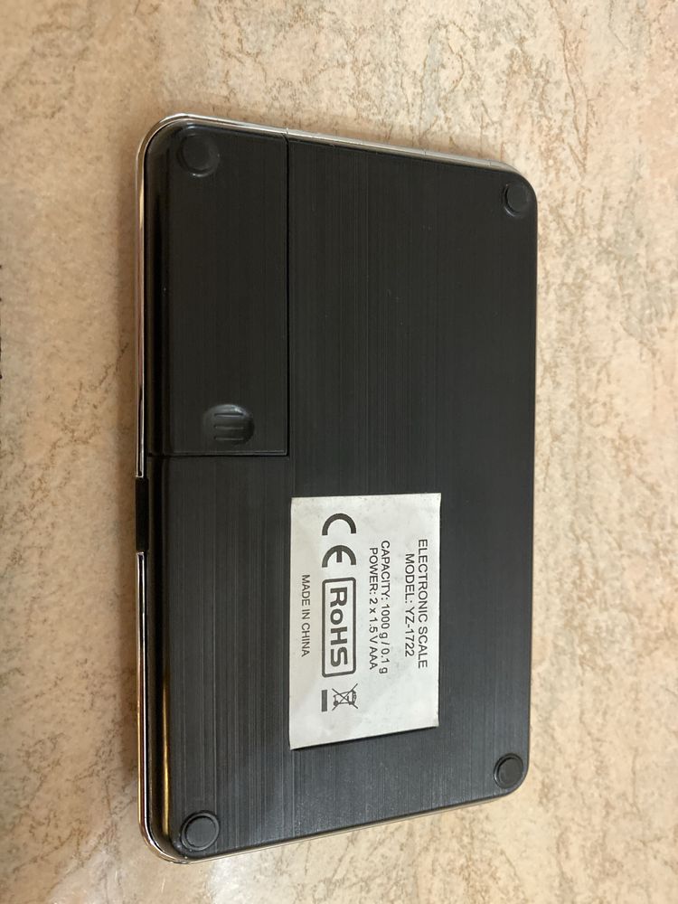 Waga elektroniczna z kalkulatorem