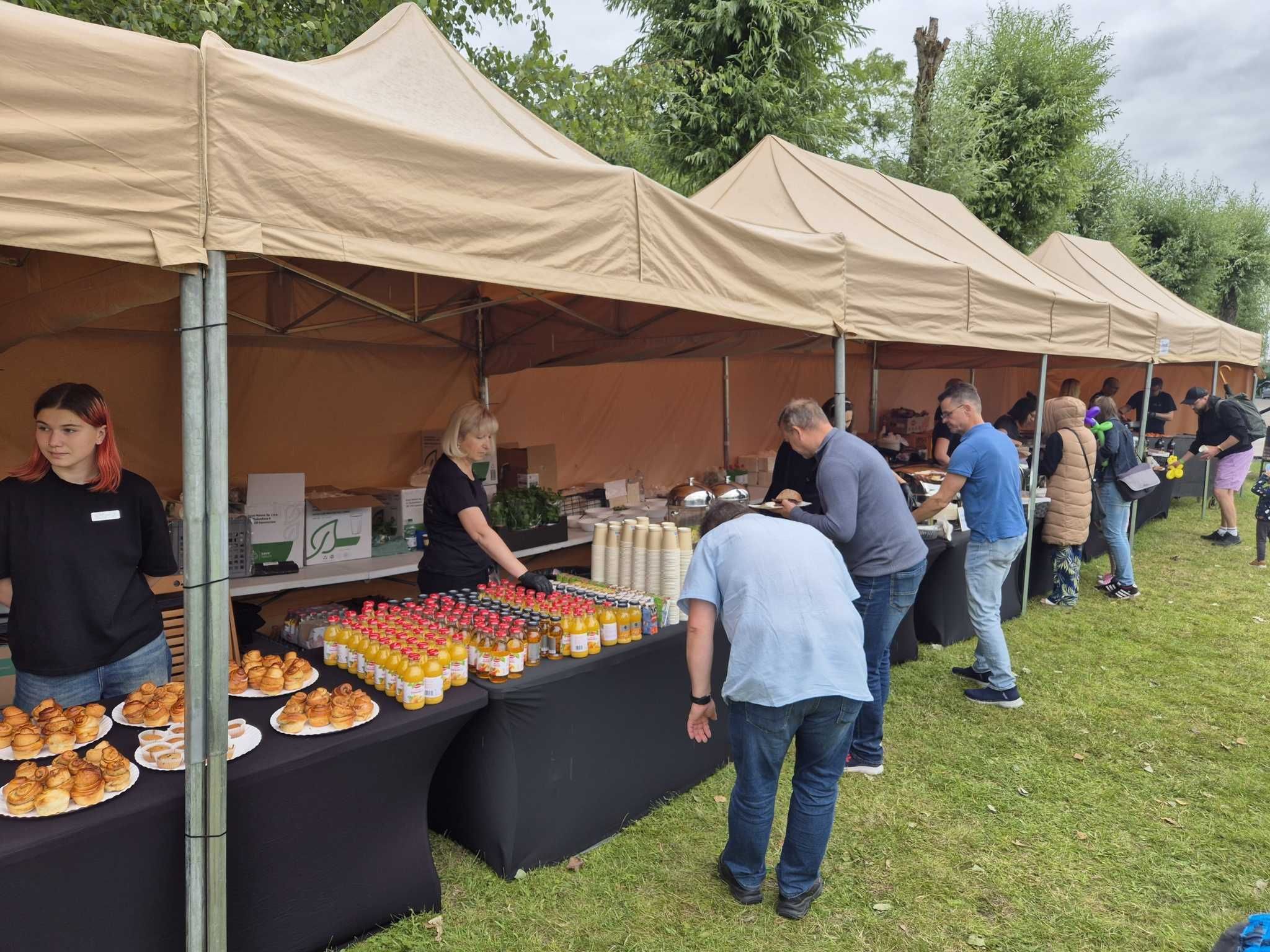 Namioty ekspresowe piknikowe cateringowe wystawiennicze WYNAJEM