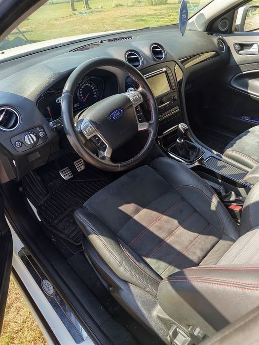 Mondeo Ford  w bardzo dobrym stanie