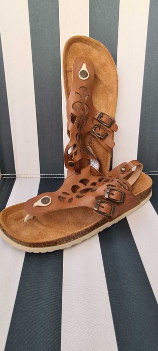 Сандалі, босоніжки типу birkenstock