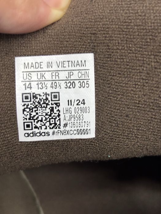 Продаю кросівки Adidas 48 розмір