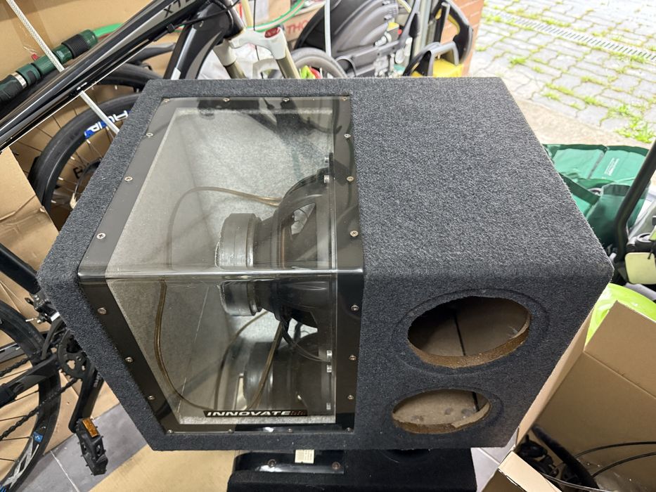 Subwoofer para automóvel