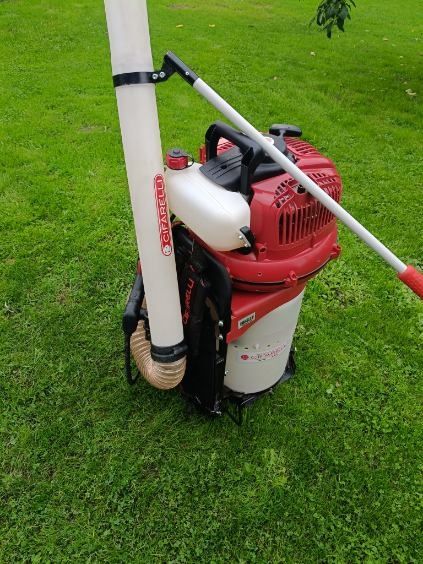 Sprzedam odkurzacz V1200B do orzechow - malo uzywany!