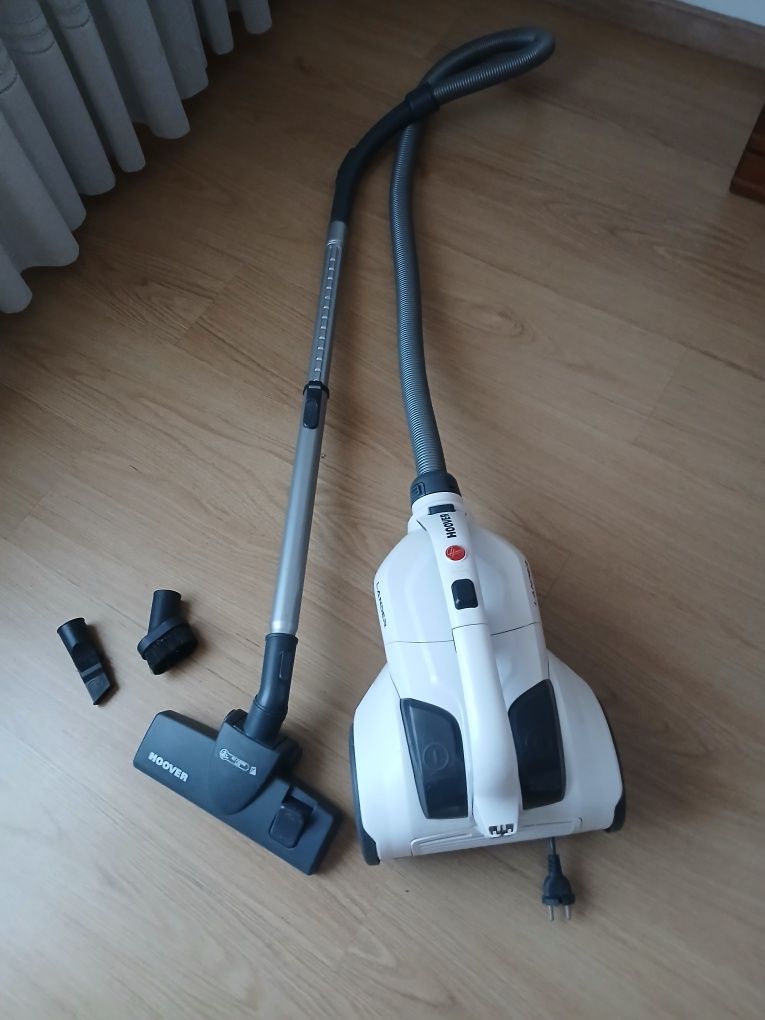 Aspirador marca Hoover