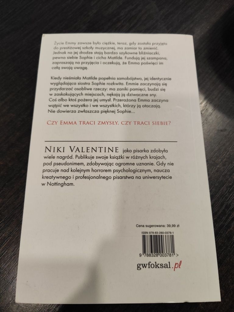Opętana Niki Valentine