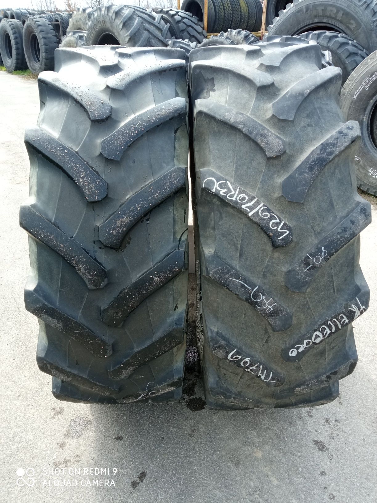 420/70R30 Trelleborg opony używane rolnicze para